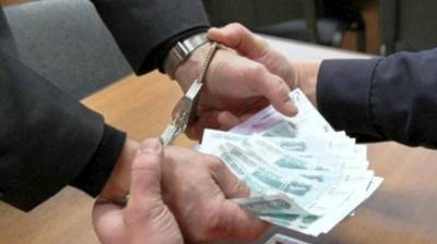 Дальнобойщик из Воронежа пытался подкупить сотрудника ФСБ - vestivrn.ru - Воронеж - Саратовская обл. - район Энгельсский