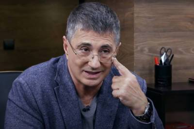 Александр Мясников - Доктор Мясников назвал неожиданную причину непрекращающегося кашля - mk.ru - Россия