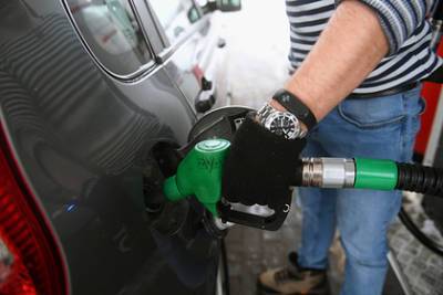 Ая Бензин - Цена на летнее дизельное топливо достигла рекорда - lenta.ru - Санкт-Петербург