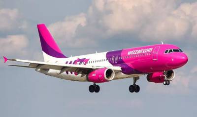 Самолет WizzAir не смог сесть в Москве из-за тумана и улетел в Киев - og.ru - Москва - Россия - Киев - Нижний Новгород - Венгрия - Будапешт