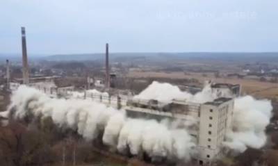 Под Харьковом взорвали фаянсовый завод, основанный в конце 19 века (видео) - sharij.net - Харьковская обл. - Харьков