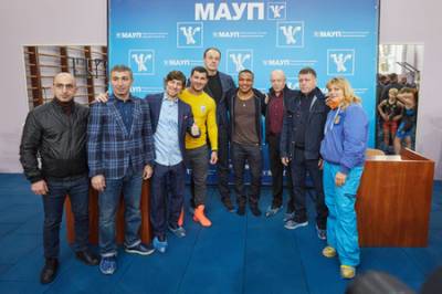 Урочисте відкриття залу боротьби імені Жана Беленюка в Міжрегіональній Академії управління персоналом - vkurse.net - місто Токіо