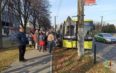 Водитель умер за рулем автобуса во Львове - korrespondent.net - Украина - Львов