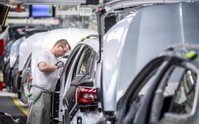 Skoda вернулась к производству после двухнедельного простоя - zr.ru - Чехия - Reuters