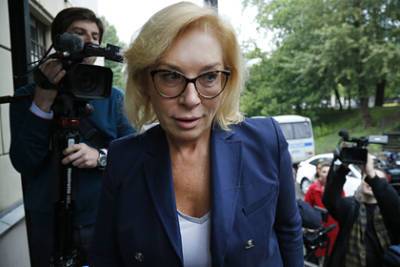 Людмила Денисова - На сайт «Миротворец» пожаловались в СБУ - lenta.ru - Украина - ЛНР - Луганск