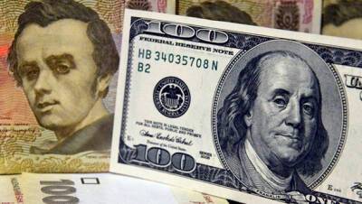 Бизнес вовсю скупает валюту на межбанке и выводит за рубеж - bin.ua - Украина