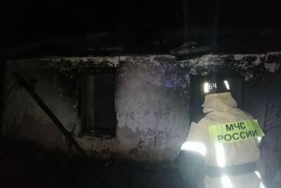 На пожаре под Тулой погибла 44-летняя женщина, пострадал 37-летний мужчина - tula.mk.ru - Тула - Тульская обл.