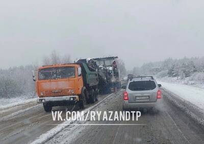 Рязанцы возмутились дорожными работами на Солотчинском шоссе в разгар снегопада - ya62.ru - Рязань
