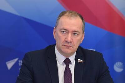 Дмитрий Белик - В Госдуме нашли объяснение желанию США ввести новые санкции против России - lenta.ru - Россия - США - Украина
