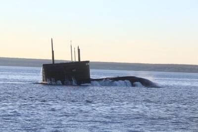 Учения с торпедной стрельбой провели российские подводники в Баренцевом море - vm.ru - Россия