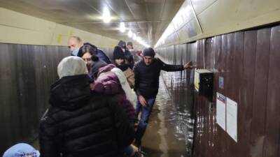 В Твери затопило подземный переход на вокзале - afanasy.biz - Тверь