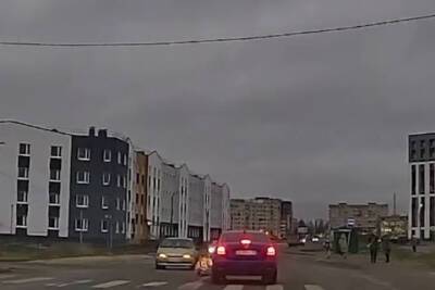 Водитель, сбивший девочку в Гатчине, был пьян - mk.ru - Россия - Ленинградская обл.