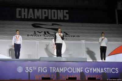 В Баку прошла церемония награждения победителей ЧМ в программе прыжков на акробатической дорожке и двойном мини-батуте (ФОТО) - trend.az - Россия - США - Англия - Бельгия - Франция - Португалия - Азербайджан