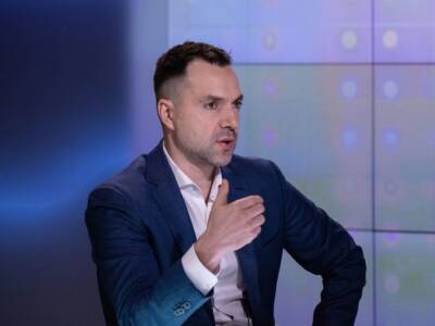 Владимир Зеленский - Алексей Арестович - Андрей Ермак - Савик Шустер - Василий Бурба - "Не должен выполнять указания кого-то, кроме президента". Арестович засомневался в профессиональности Бурбы - gordonua.com - Украина - Белоруссия