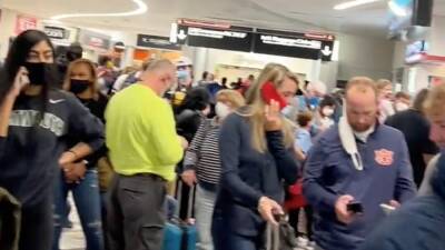 В аэропорту Атланты из-за случайного выстрела началась паника - iz.ru - США - Израиль - Twitter