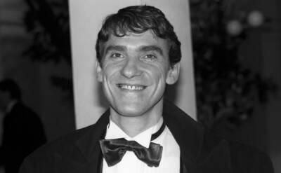Мария Шукшина - Валерий Гаркалин - Актер Валерий Гаркалин умер после прививок - newsland.com - Россия