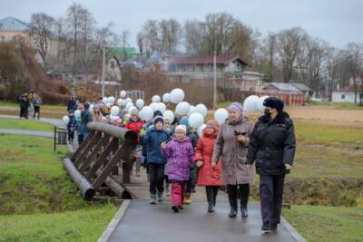 Память погибших в ДТП почтили в Пскове - mk-pskov.ru - Россия - Псковская обл. - Псков