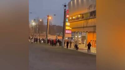 Воронежцы сообщили об эвакуации второго за вечер ТРК - vestivrn.ru - Воронеж