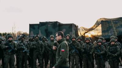 Матеуш Моравецкий - Польша: власти Беларуси продолжают доставлять мигрантов к границе - golos-ameriki.ru - Белоруссия - Ирак - Польша - Минск