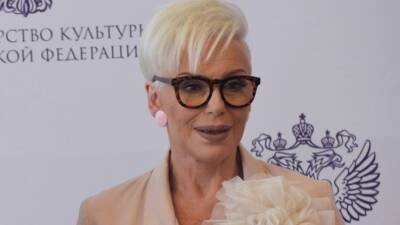 Ирина Понаровская - Ирина Шихман - «Половина лица вообще не работала»: куда пропала со сцены певица Понаровская - 5-tv.ru