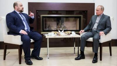 Владимир Путин - В центре Гамалеи объяснили, зачем ревакцинироваться раз в полгода - 5-tv.ru - Россия
