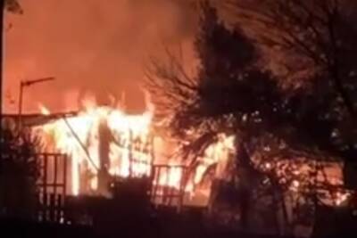 В Хостинском районе Сочи сгорел жилой барак - kuban.mk.ru - Сочи - Краснодарский край - район Хостинский, Сочи