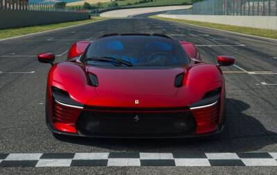 Ferrari представила суперкар с самым мощным мотором за всю свою историю и мира - cursorinfo.co.il
