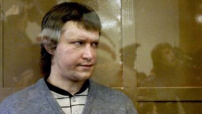 Селфи с блюдом из человеческой головы: как ловили самых опасных маньяков России - 5-tv.ru - Россия - Ленинградская обл.