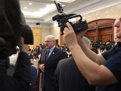 Александр Лукашенко - Лукашенко заявил, что не хочет противостояния на фоне ситуации с мигрантами: "если мы тут палку перегнем, войны не избежать" - unn.com.ua - Украина - Киев - Белоруссия - Польша