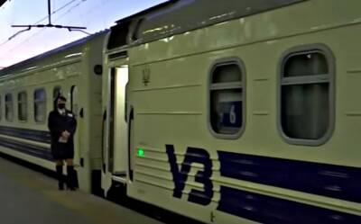 Что будет с билетами: "Укрзализныця" запустила 19 новых маршрутов - пассажиров уже предупредили - ukrainianwall.com - Украина - Киев - Мариуполь - Солотвино