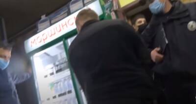 Вооруженный неадекват ворвался в магазин и устроил стрельбу: кадры из Одессы - politeka.net - Украина - Одесса