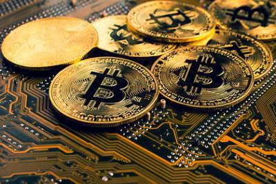 Цена биткоина резко выросла - lenta.ru - Китай