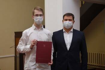 Сергей Воропанов - 30 вологодских школьников будут год получать городскую стипендию - vologda-poisk.ru - Вологда