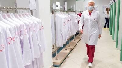 Свыше 60 тысяч медицинских работников получили новую форму - vm.ru
