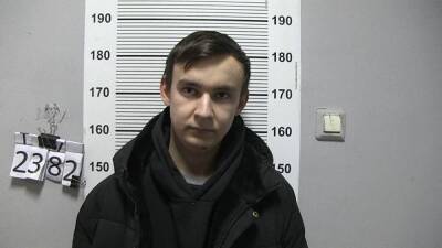 В Екатеринбурге задержали мужчину, который устроил погром с топором в троллейбусе - znak.com - Екатеринбург - район Ленинский, Екатеринбург