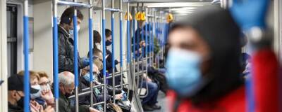 В России за сутки COVID-19 выявили менее чем у 34 тысяч человек - runews24.ru - Москва - Россия