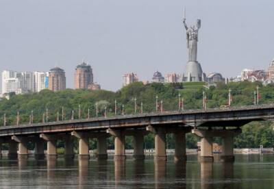 Киевляне содрогнулись от новости, что мост Патона с понедельника перекроют на два месяца - facenews.ua - Украина - Киев - Харьков