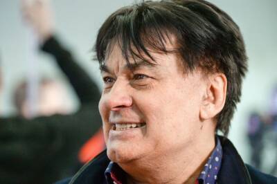 Александр Серов - Серова выписали из больницы после коронавируса - aif.ru