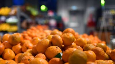 Андрей Карпов - В Руспродсоюзе рассказали о снижении цен на апельсины и мандарины в Москве - russian.rt.com - Москва - Турция - Иран - Юар