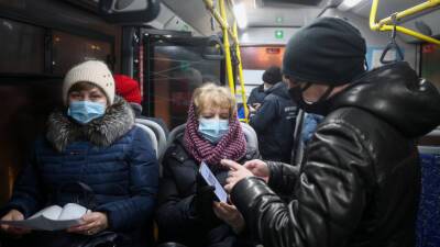 Аркадий Фомин - Инициативы о QR-кодах в общественных местах и транспорте поддержали депутаты в Рязани - mir24.tv - Рязань