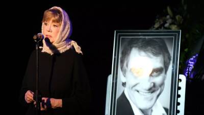 Валерий Гаркалин - Вера Алентова - Вера Алентова назвала Валерия Гаркалина исключительным человеком - russian.rt.com - Москва - Россия