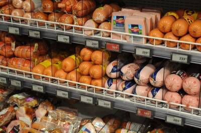 Эксперт рассказала, что будет с ценами на колбасу к Новому году - vm.ru - Москва
