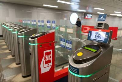 Пассажиры столичного метрополитена стали реже носить с собой потенциально опасные предметы - vm.ru - Украина