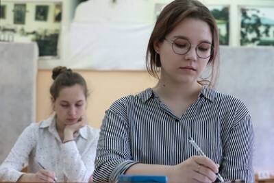 Александр Бастрыкин - Предложение Бастрыкина отменить ЕГЭ раскритиковали - lenta.ru - Россия