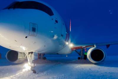 Sukhoi Superjet выкатился за пределы взлетно-посадочной полосы в Норильске - lenta.ru - Россия - Челябинск - Владивосток - Норильск