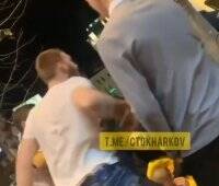 В Харькове парень дал пощечину полицейскому: ему светит до 5 лет тюрьмы. Видео - vlasti.net - Харьков