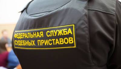 Из-за чужого долга новосибирцу четыре раза ошибочно блокировали счета - runews24.ru - Новосибирск