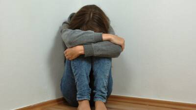 Житель Удмуртии четыре года проведет в колонии за интимную связь с ребенком - gorodglazov.com - респ. Удмуртия