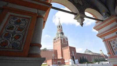 Владимир Путин - Дмитрий Песков - Кремль рассказал о самочувствии Путина после назальной вакцины от COVID-19 - vm.ru - Россия