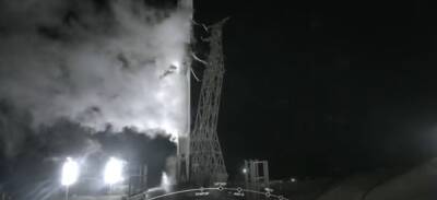 SpaceX запустила впервые в истории космический корабль для столкновения с астероидом - thepage.ua - Украина